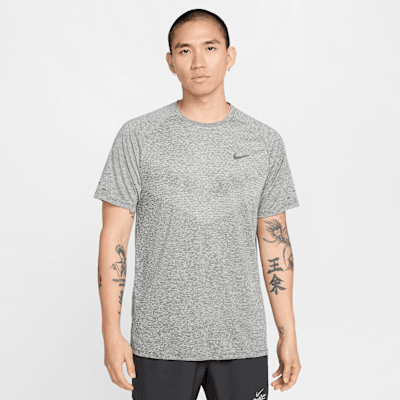 NIKE ★ Dri-FIT ADV ショートスリーブ ランニングトップ NIKE公式】ナイキ ストライド メンズ Dri-FIT ADV ショート